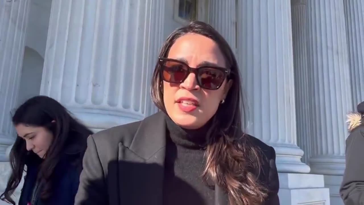 AOC claims that denying health insurance claims is “an act of violence” UnitedHealthcare CEO: