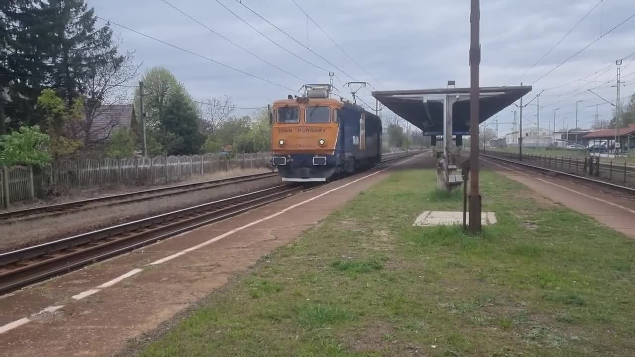 Train Hungary 400 704 gépmenetben