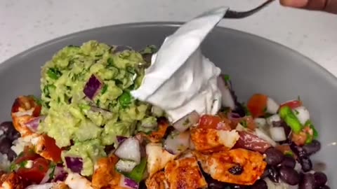 Addicting Chipotle Bowl made at home