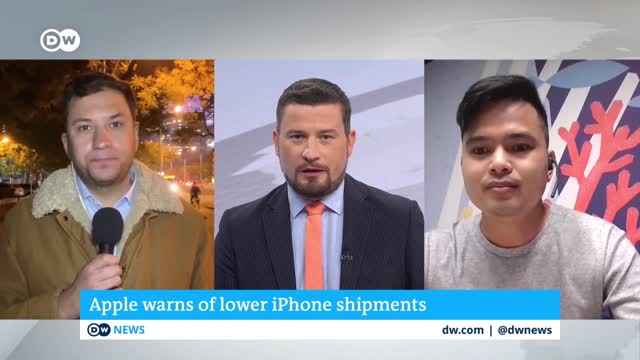 Apple warns lockdowns in China will delay product deliveries