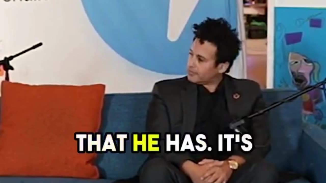 Journey into the Legendary Voice: Unraveling the Enigma of Morgan Freeman's Iconic Vocal Mastery. 🔊