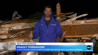 18 Destructive tornadoes rip through South Central US | GMA