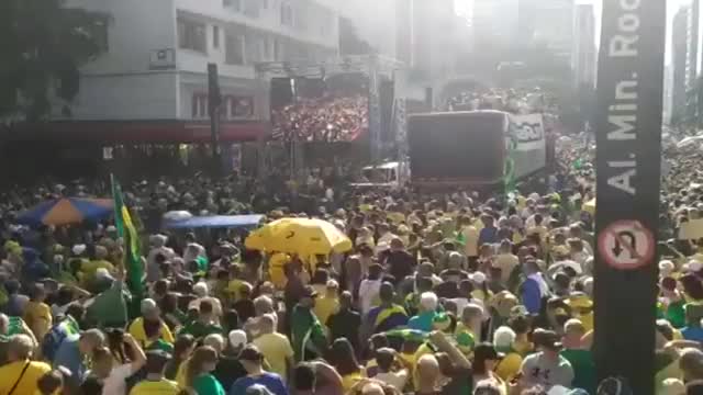 Dez a um nas manifestações de domingo