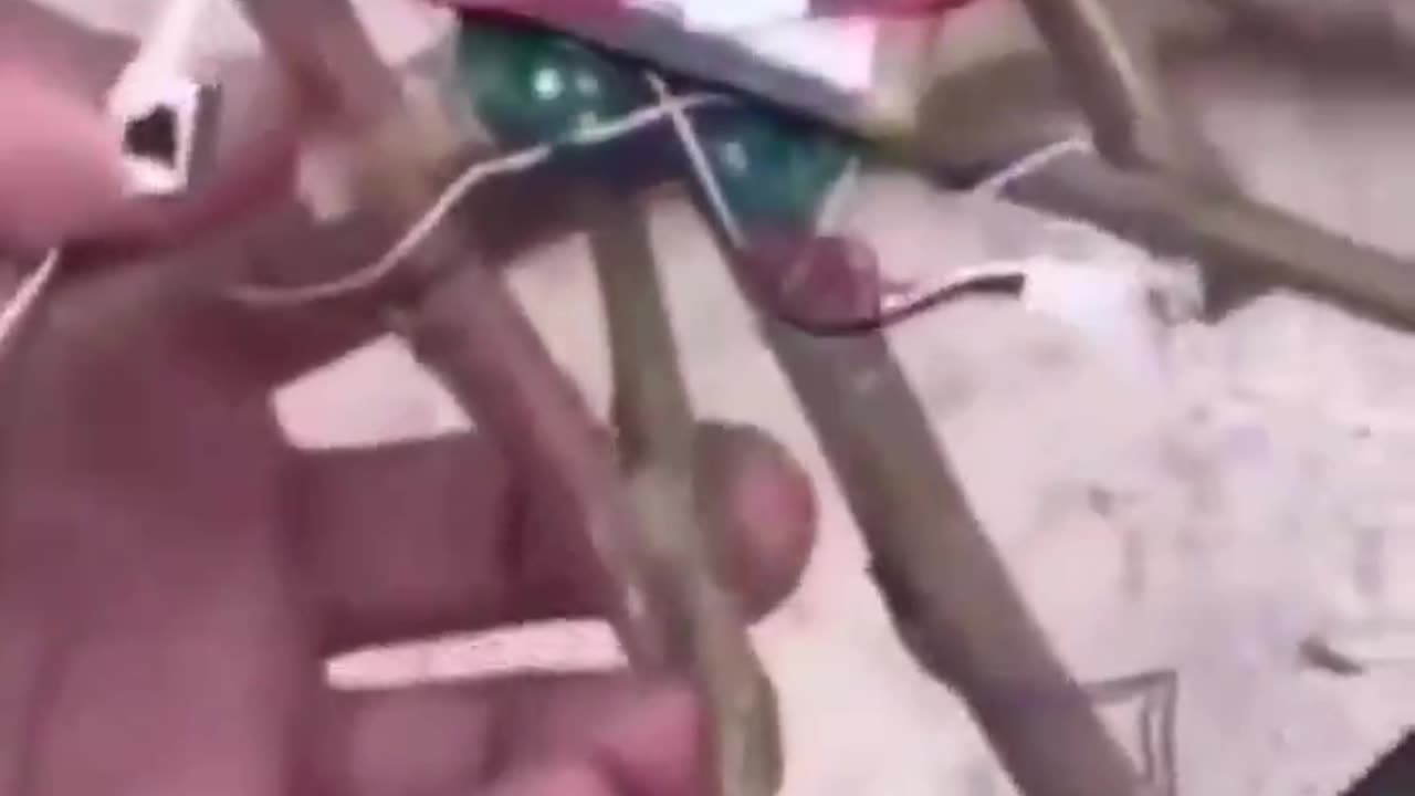 Houthi-Rebellen basteln Drohnen aus Ästen