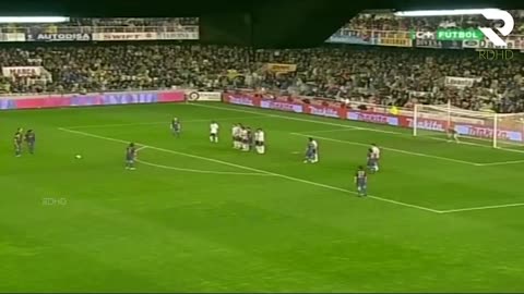 Shocking skills by Ronaldinho, Must watch