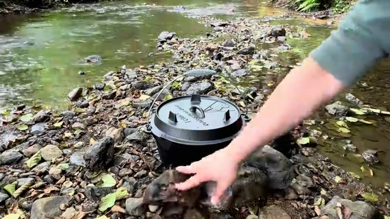 Camping Dutch Oven chicken cooking🔥❤️❣️