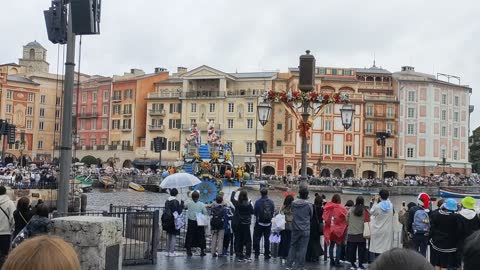 Raining version Disney Sea