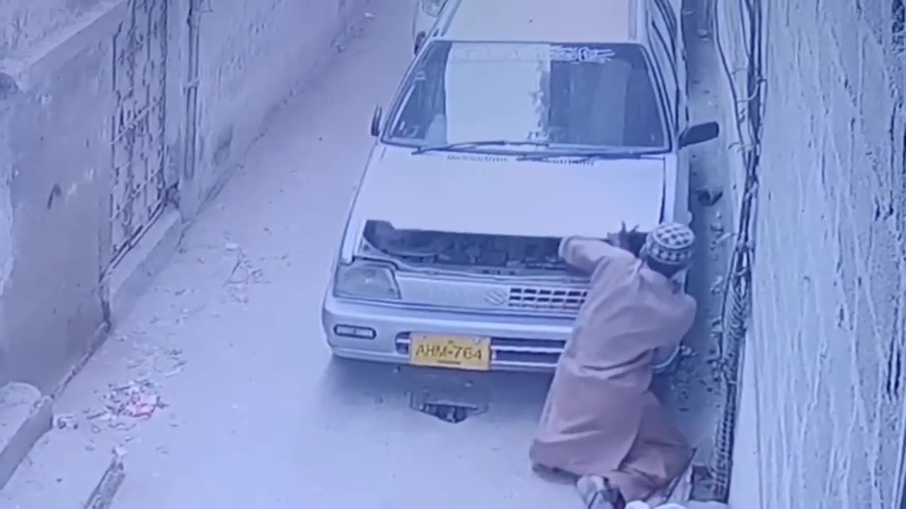 Pakistan k city Karachi m Barty huy crimes k baray m jaanye