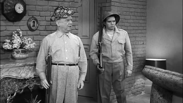 I Love Lucy Season 1 Episode 22 - New Neighbors