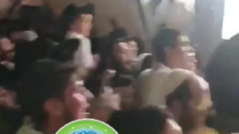 Crowd being suffocated by police at Meron