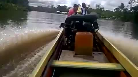 Canoe with Mercedes engine