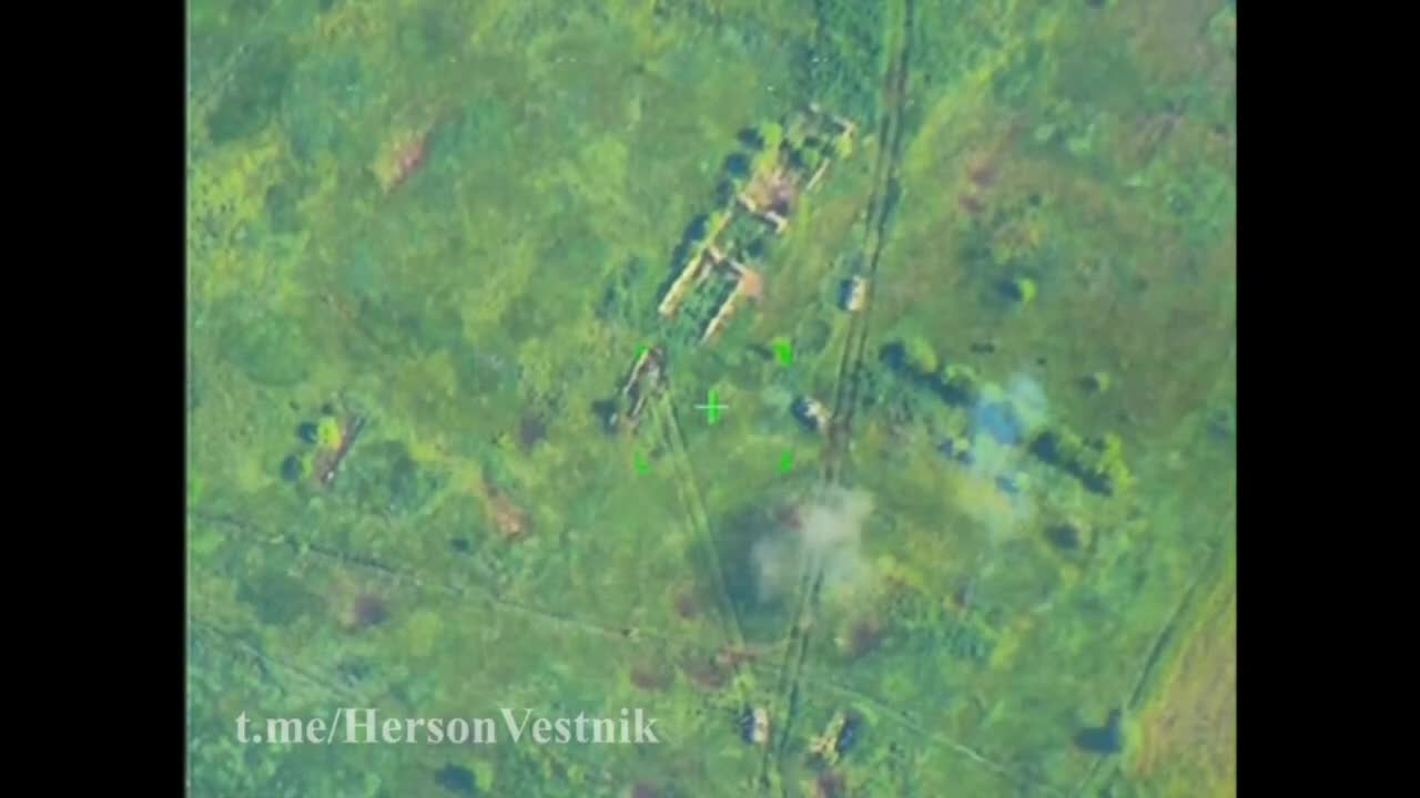 Ukrainian tank falling into a ditch in Kherson