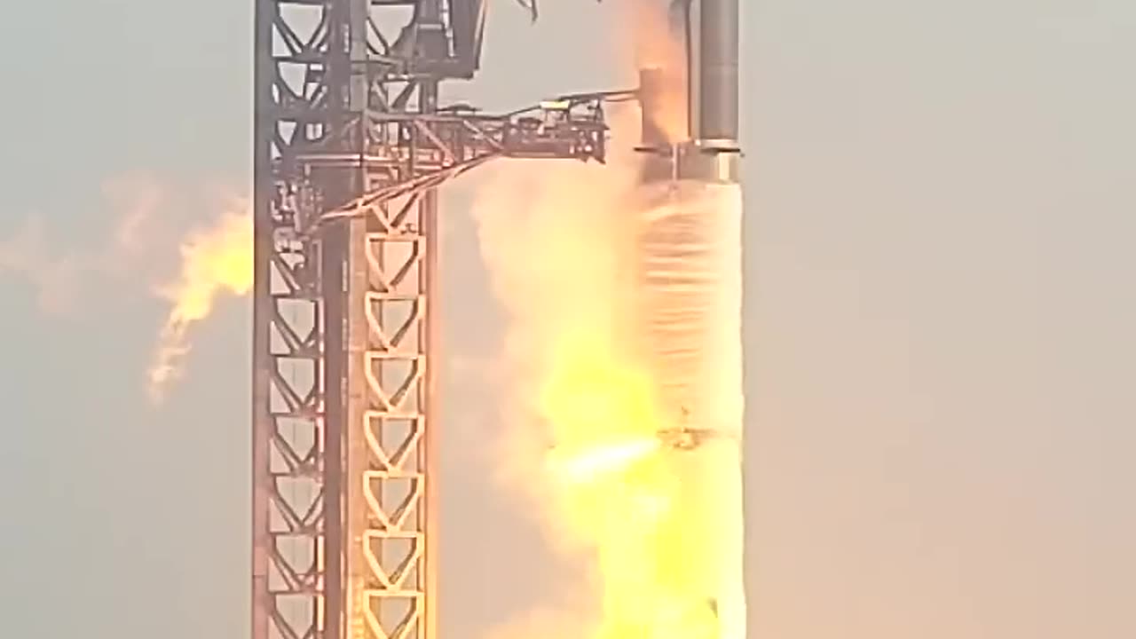 Ignition of the Most Powerful Rocket In The World: SpaceX's Satellite