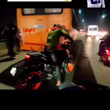 Ktm duke live accident 😱😱 city riding street race gone rong bike crash 🥺🥺