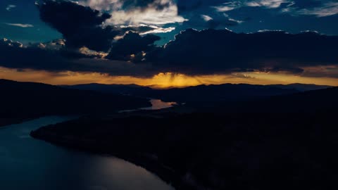 Incredibly Beautiful Time Lapse Video of the Night Sky