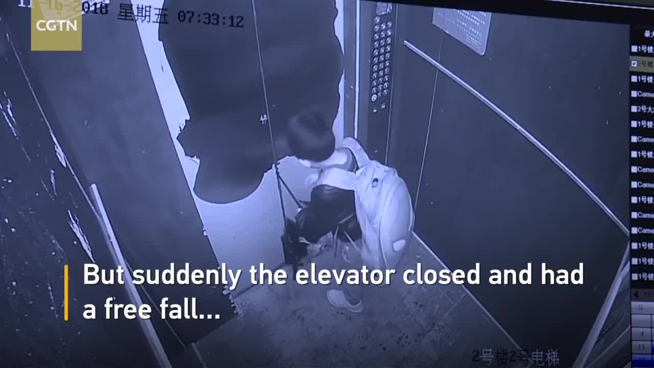 Boy uses umbrella to prevent elevator door 😆😂🤣