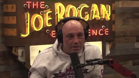 Joe Rogan and Mike Baker discuss the media and lefts attempt to dismiss Hunter Biden laptop