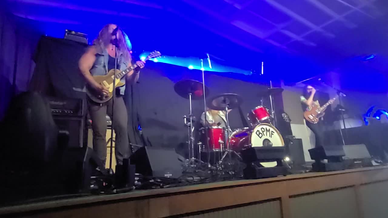 Jared James Nichols "Threw Me To The Wolves"