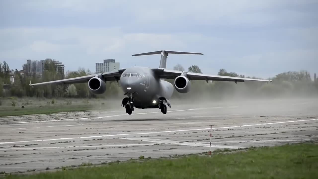 Antonov AN-178 with new engines