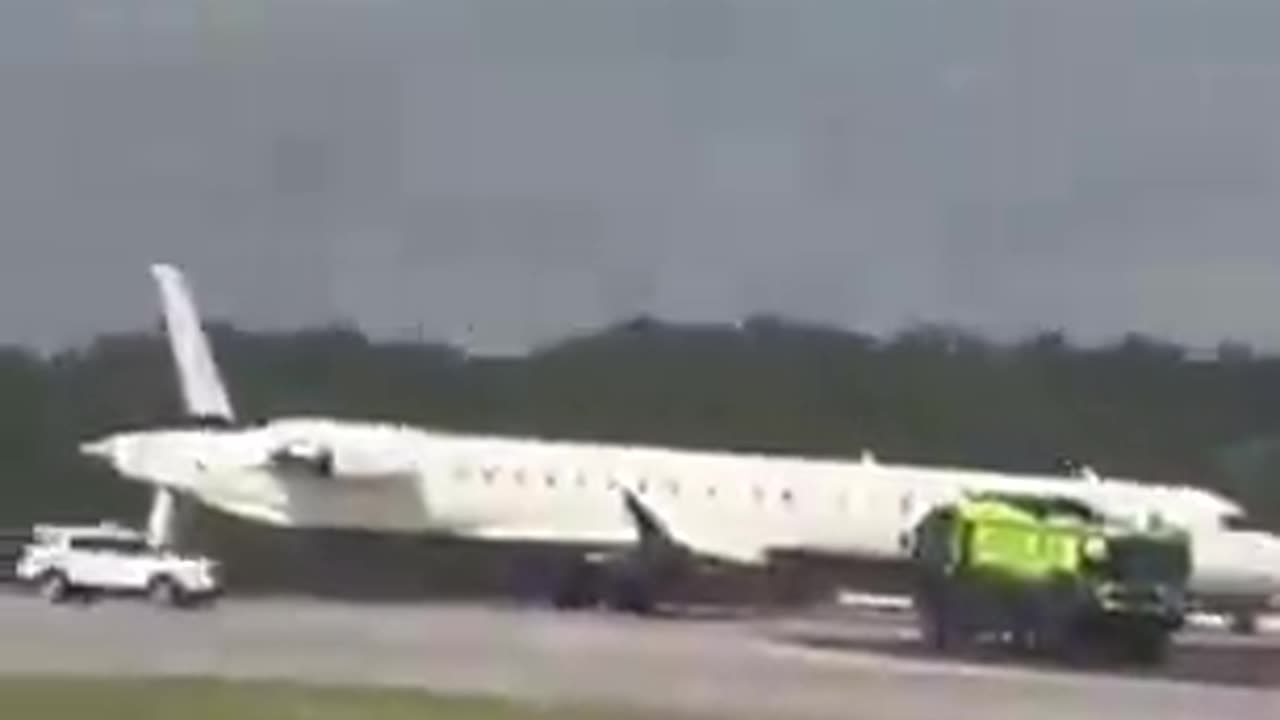 Two Delta Airlines planes collide on runway at Atlanta Hartsfield Jackson International Airport