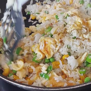Easy Delicious Fried Rice 🍚 🔥 in 3 minutes #Rice #friedrice #food #recipe #cooking #homemade