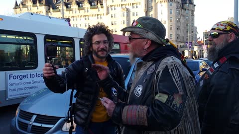 Viva Frei interviewing Rolling Thunder organizers.