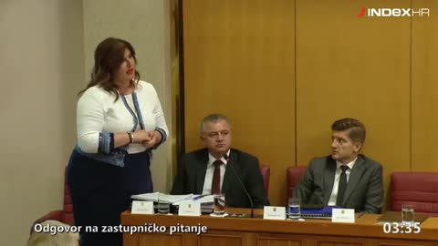 Gabrijela Žalac u saboru u uskoj suknji
