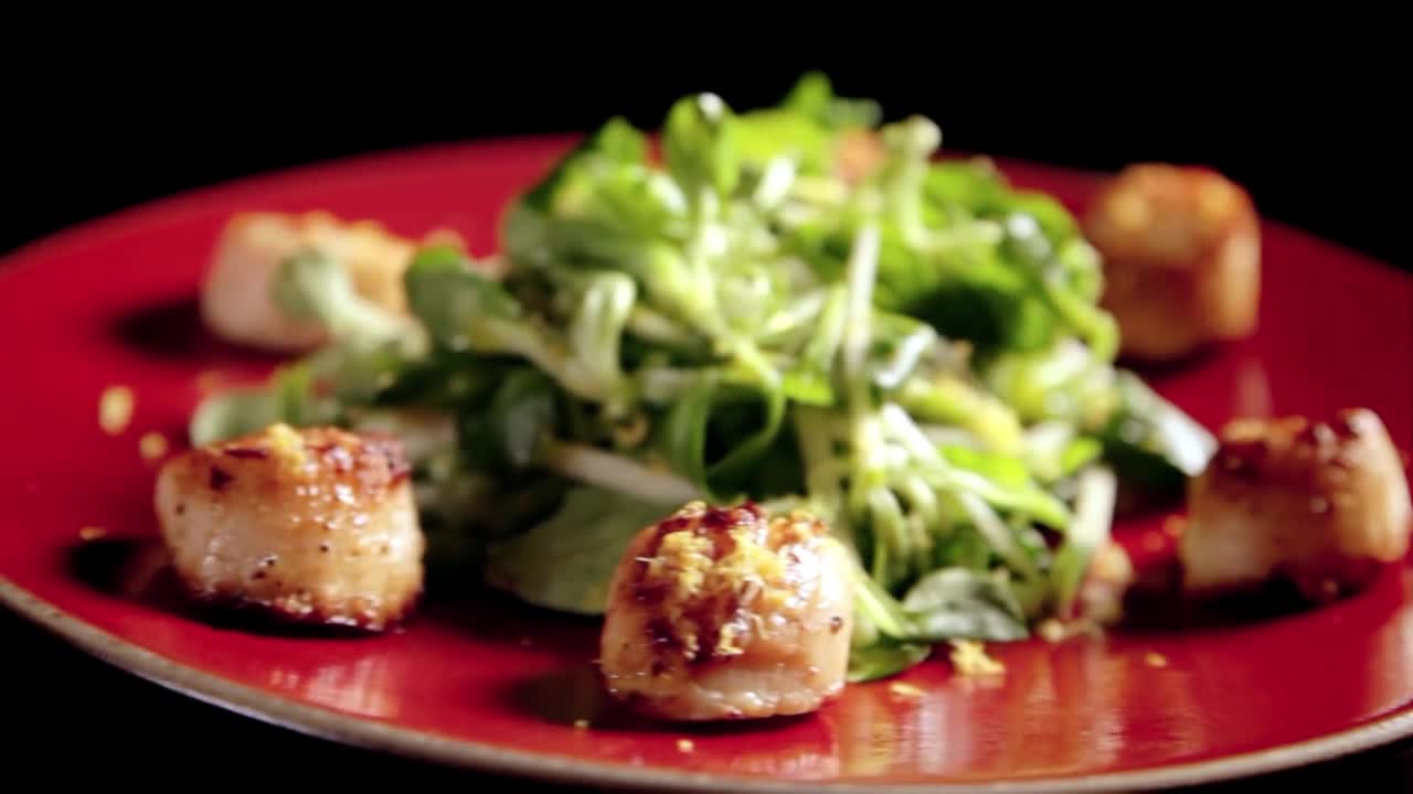 Do you want to eat such delicious food