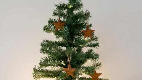 Harbour Housewares 2ft Green Christmas Tree - Perfect Mini Tree With Affordable Price