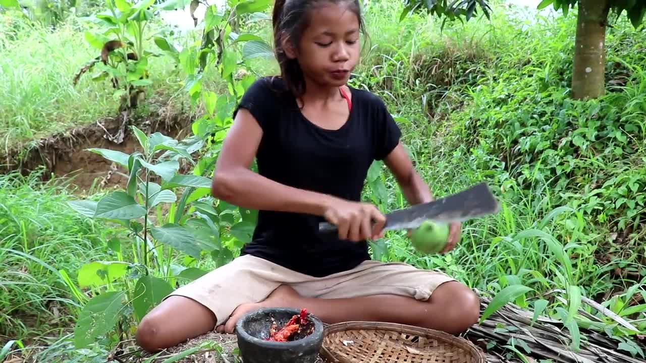 Survival skills_ Find meet natural mango for food - Green mango eating delicious #21