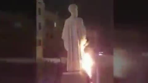 Iran supreme leader Khamenei’s statue burned in his own hometown during protests