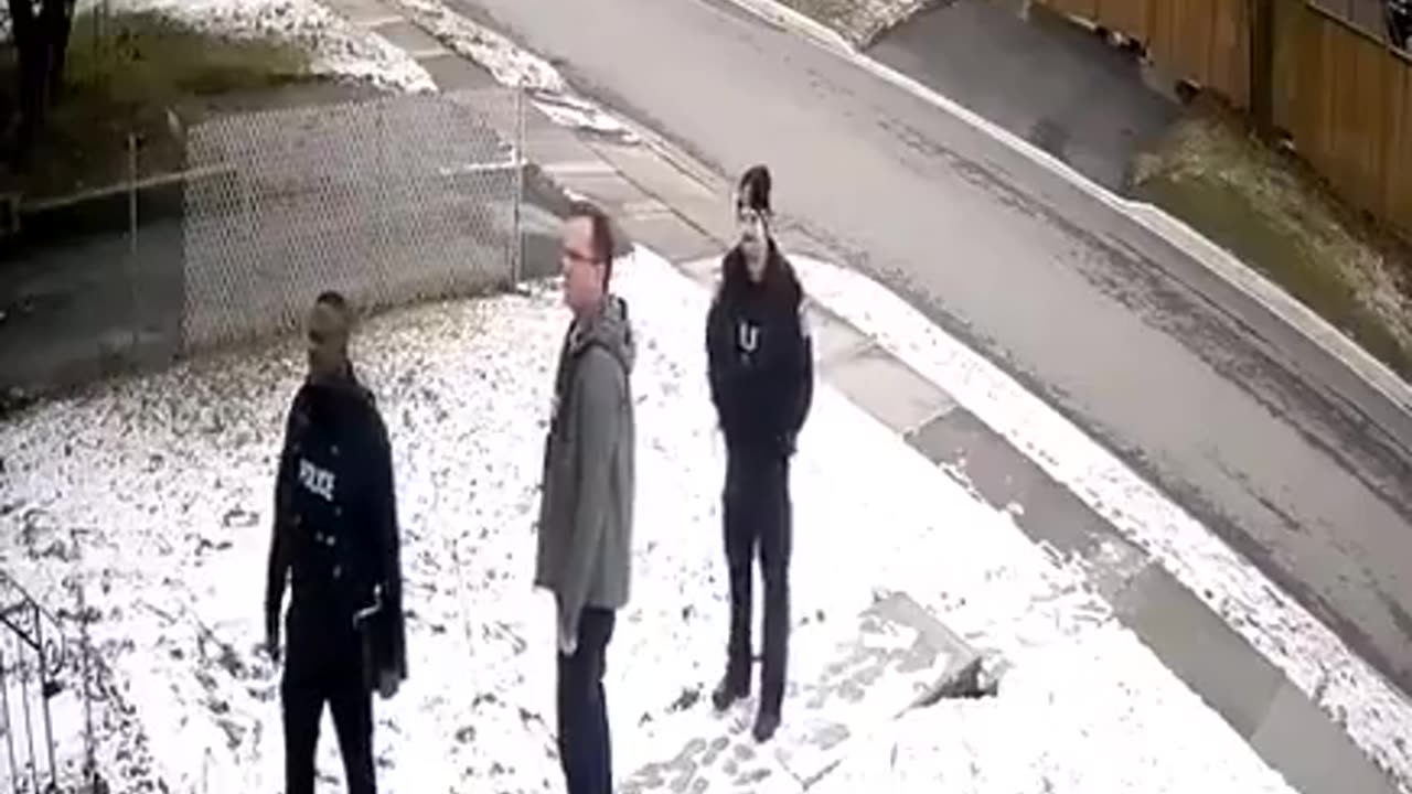 The Entire Canadian government should be Hung for Treason… Ontario Police visit the home