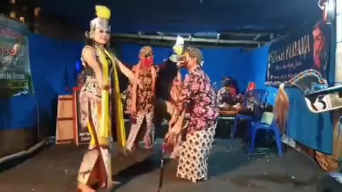 Topeng dance jos wonosobonan