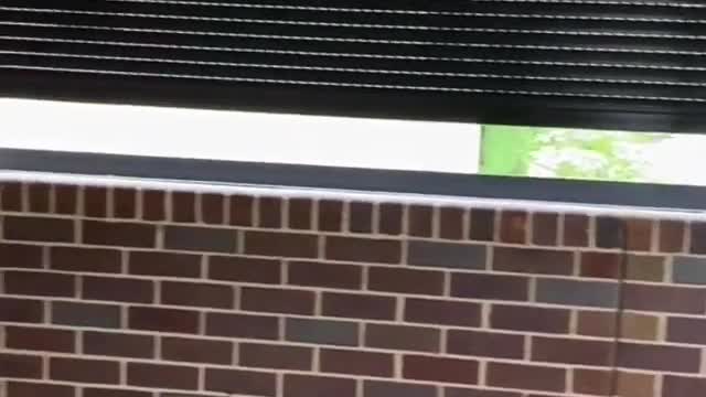 make fully close and open shuter - tube home