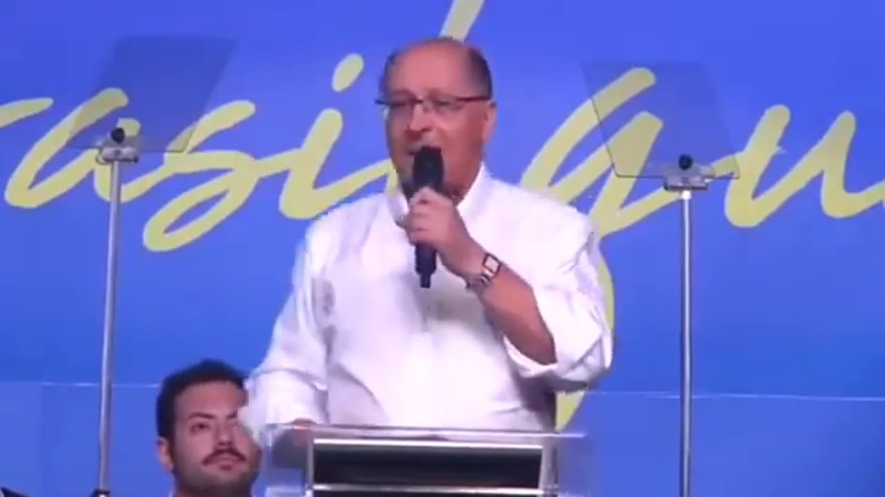 Política Suja 👉 olhem para esse ladrão de merenda. É o pior de todos!