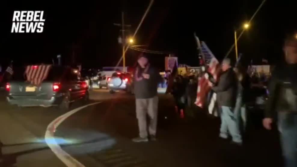 The American Freedom Convoy Doubled In Size Before Being Greeted By Supporters in Arizona