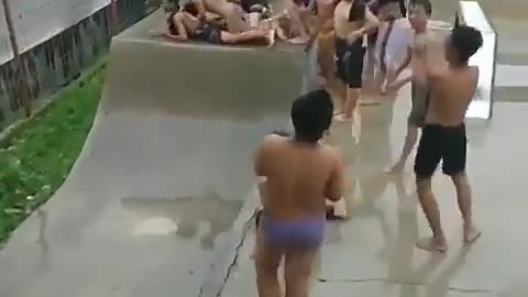kids skate park Sk8 🤪