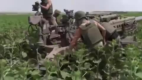 THE WORK OF AN M777 HOWITZER ON A SHOOT AN SCOOT MISSION