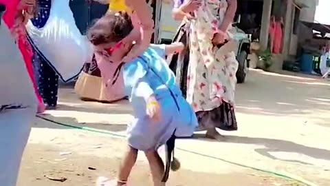 Cute girl dance nice ☺️