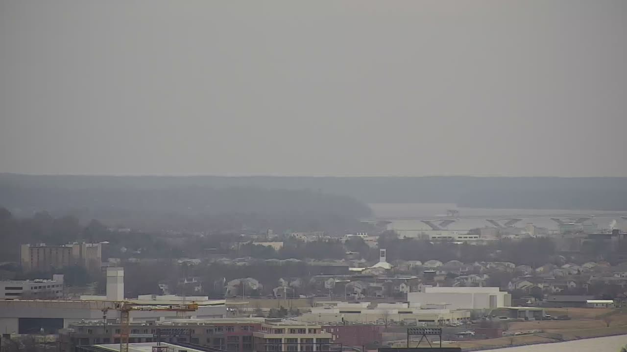 Camera0901USCDLADomeSouth_2021-01-06_Starting_at_12h00min01s980ms.mp4