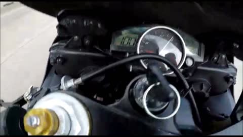 Motorcycle Wobbles at 130 MPH