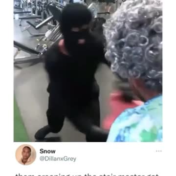 imagine seeing this at the gym