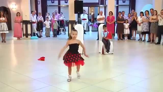 ריקוד של בת ובן של בני האלהים