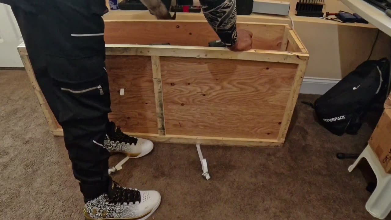 LEO PEV Apex Hyper Scooter Unboxing