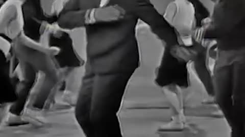 THE TWIST Was A Dance Craze That TOOK OVER!!! 💽 - January 13th, 1962
