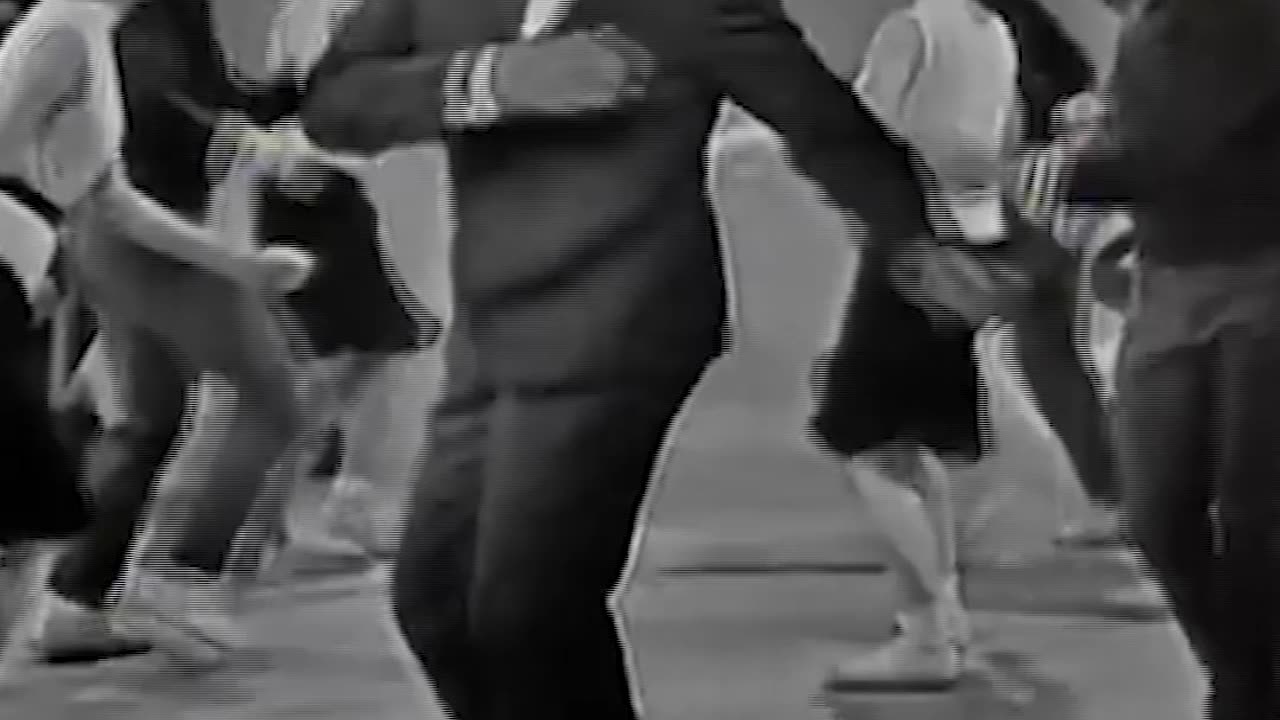 THE TWIST Was A Dance Craze That TOOK OVER!!! 💽 - January 13th, 1962