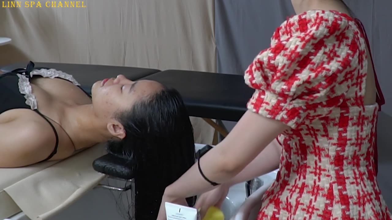 [ASMR] A Pantented Massage That Only She Can Experience At The Barbershop