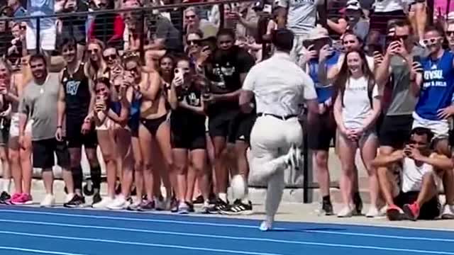 the clapping wasn't the audience