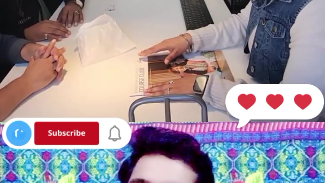 🤣انگلش بولنی آندی اے کہ نیٔ😂