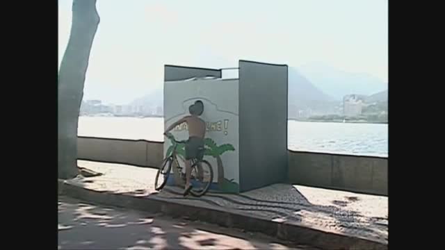 Funny prank recorded in Brazil, Rio de Janeiro